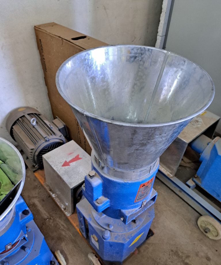 Feed Pellet Machine